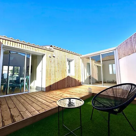 Holiday home Maison Jala Maison 3 Ch ,3 Sdb Port A Pied , Quartier Minimes La Rochelle (Charente-Maritime)